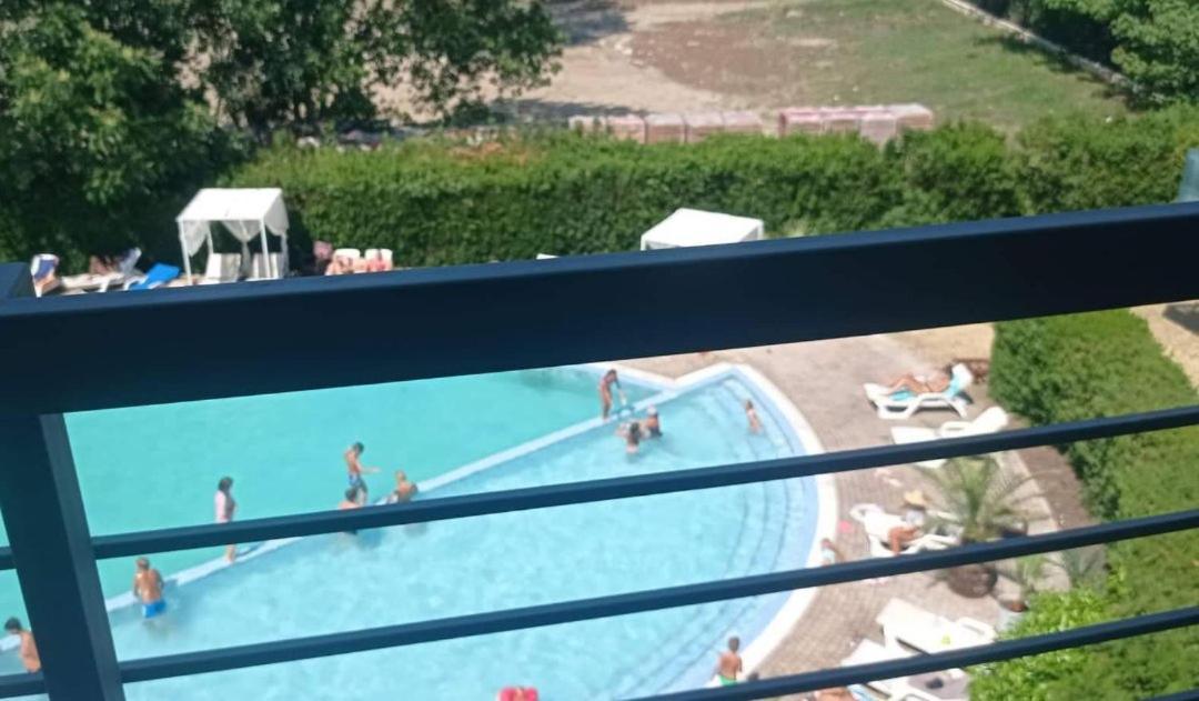 Modern 2 Bedroom Apartment In Top Location In Sunny Beach Just 150 Meters From Casino Platinum 외부 사진