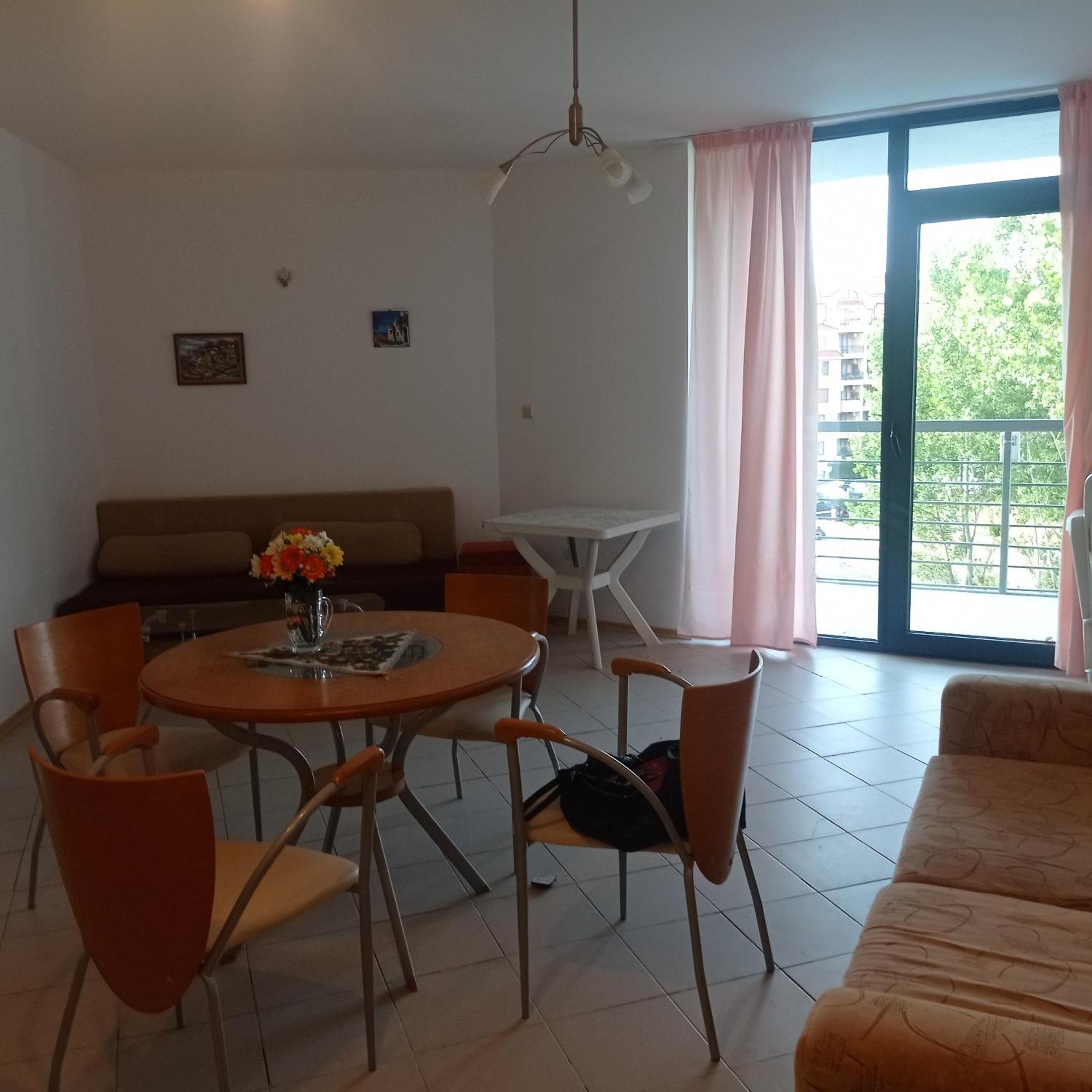 Modern 2 Bedroom Apartment In Top Location In Sunny Beach Just 150 Meters From Casino Platinum 외부 사진
